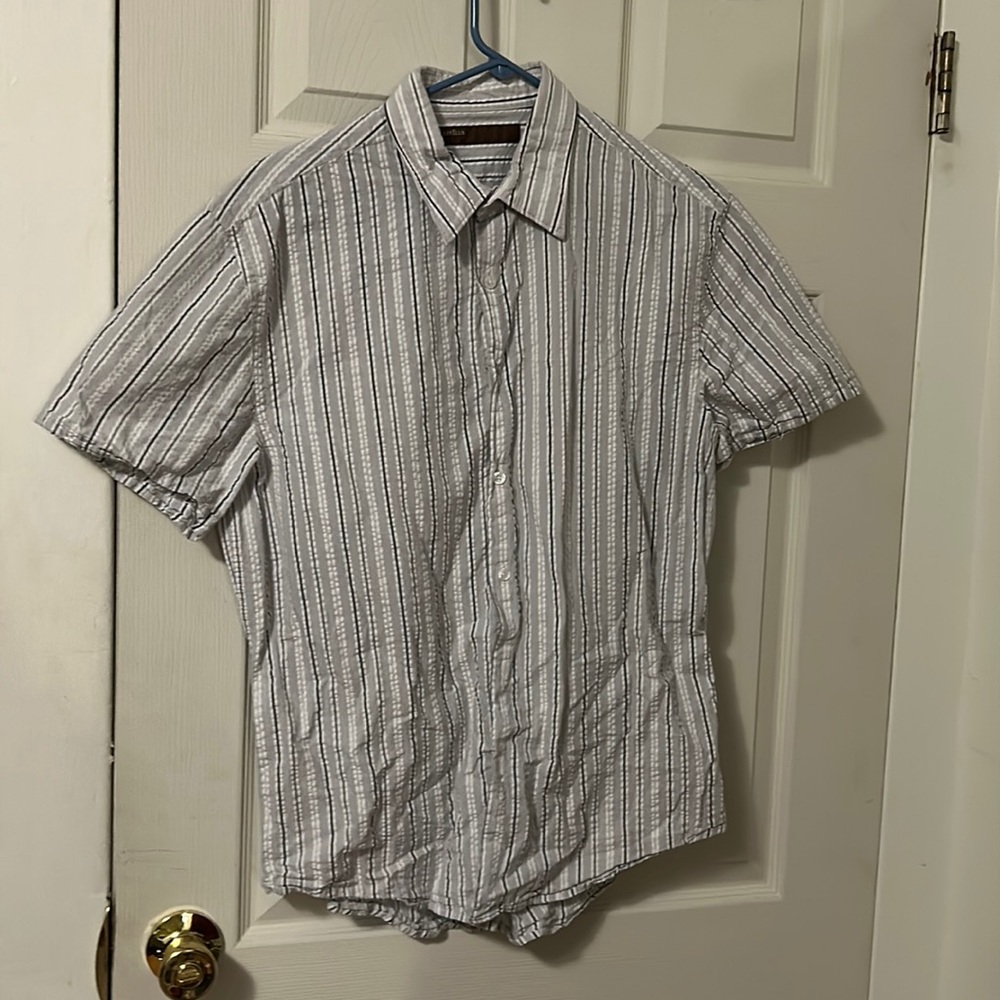 Perry Ellis Button up shirt
